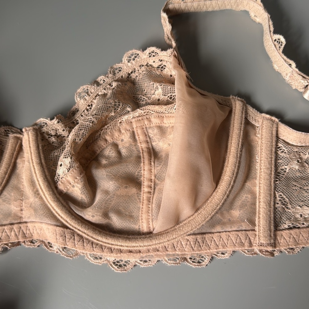 Intimissimi Lace Bra in Soft Beige floral underwire 38C - Picture 5 of 5